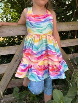 Eigenproduktion French Terry Regenbogen Wellen auf Pastell